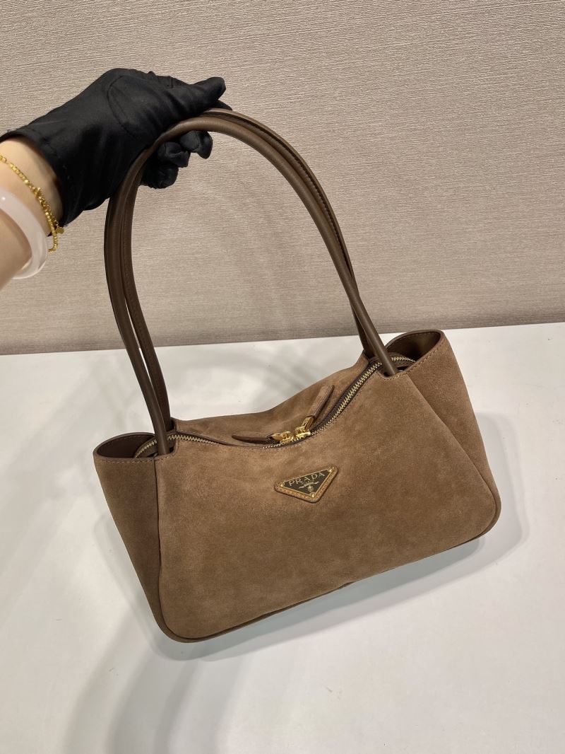 Pra*a bucket bags